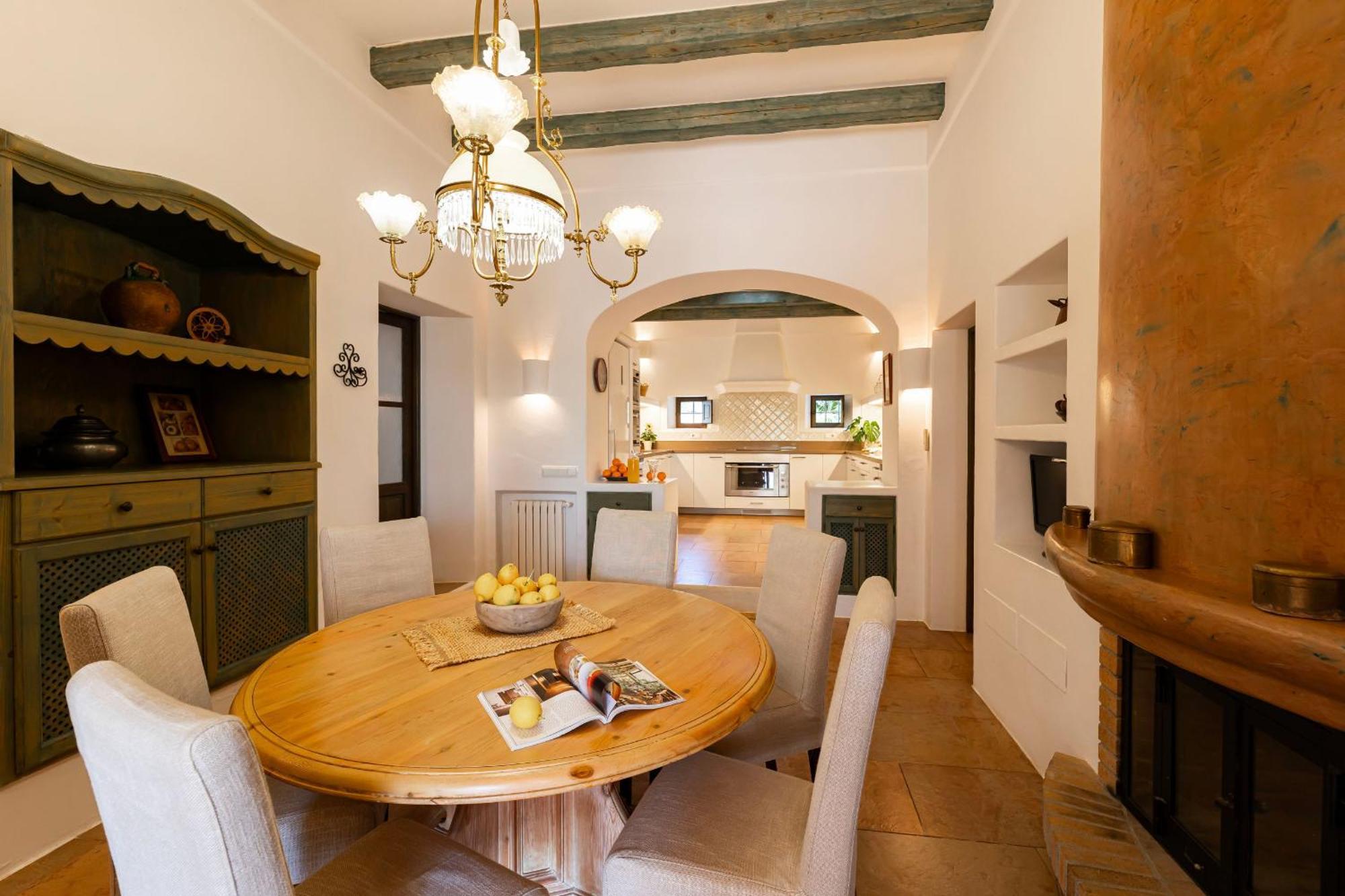 Vicent Rafal Villa Santa Eulària des Riu