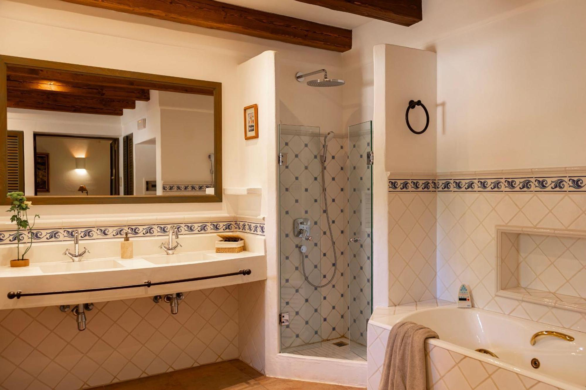 Vicent Rafal Villa Santa Eulària des Riu